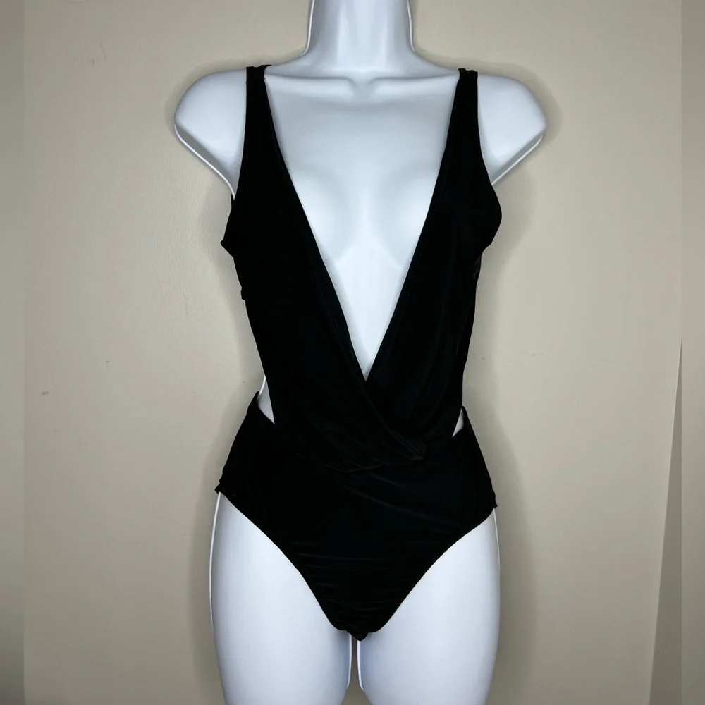 Charlotte Russe deep v neck halter bodysuit. Black. Small. Festival/night out! - Picture 1 of 4